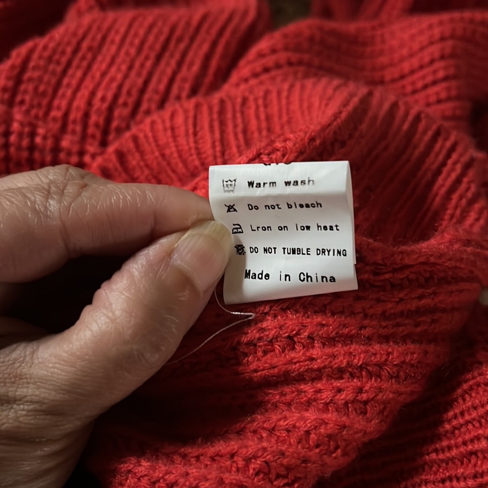 Block Color Cable Knit Sweater - Picture 9 of 9